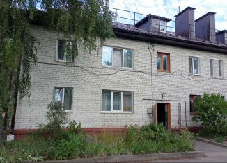 Продается 2-ком. квартира, 40 м2, Карачев, улица Карла Либкнехта, 2Б