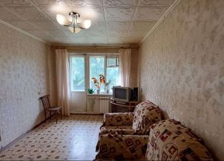 Сдается двухкомнатная квартира, 48 м2, Среднеуральск, улица Калинина, 9