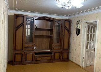 Продам двухкомнатную квартиру, 42 м2, город Кизилюрт, улица Гамзата Цадаса, 39