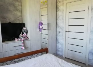 Продажа 2-комнатной квартиры, 50 м2, Пестово, улица Чапаева, 17