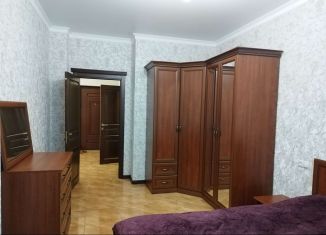 Продаю 2-ком. квартиру, 80 м2, Владикавказ, Первомайская улица, 19к1, ЖК Ильинка