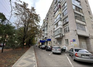 Продажа 3-комнатной квартиры, 60 м2, Краснодар, улица Хакурате, 12, улица Хакурате