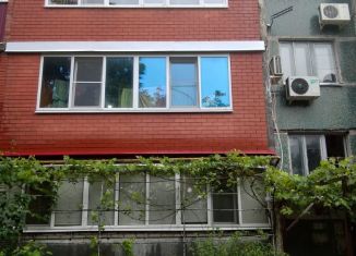 Продается двухкомнатная квартира, 54 м2, Тимашевск, улица 50 лет Октября