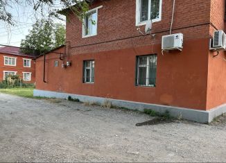 Продается 3-комнатная квартира, 56 м2, село Чернокозово, улица Дзержинского, 7