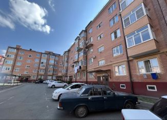 4-комнатная квартира на продажу, 119 м2, Владикавказ, улица Шамиля Джикаева, 2А