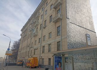 Продаю трехкомнатную квартиру, 63 м2, Москва, улица Большая Якиманка, 35с1, улица Большая Якиманка