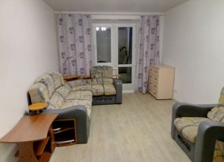 Сдается 1-комнатная квартира, 32 м2, Екатеринбург, улица Пирогова, 4, улица Пирогова