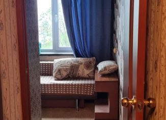 Сдам 1-ком. квартиру, 30 м2, Петропавловск-Камчатский, улица Крылова, 3, микрорайон Моховая