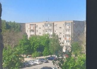 Сдается двухкомнатная квартира, 50.3 м2, Краснодарский край, Коммунистическая улица