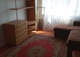 Сдаю 1-комнатную квартиру, 35 м2, Бийск, Ленинградская улица, 105