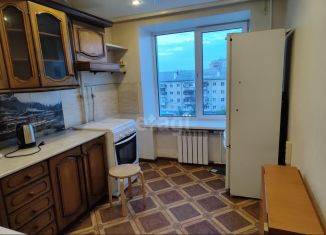 Продается трехкомнатная квартира, 65 м2, Татарстан, улица Декабристов, 129