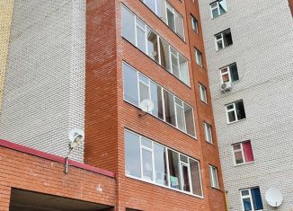 Продажа 2-комнатной квартиры, 60 м2, Альметьевск, проспект Строителей, 63