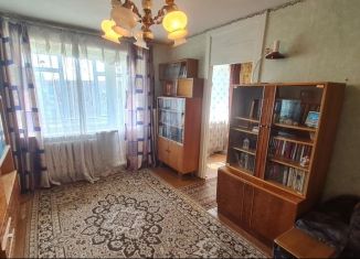 Продается двухкомнатная квартира, 44.6 м2, Орловская область, Рощинская улица, 21