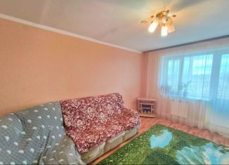 3-комнатная квартира на продажу, 60 м2, поселок Комсомольский, улица Кочубея, 3
