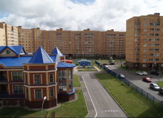 Продается трехкомнатная квартира, 98.4 м2, село Рождествено, Рождественский бульвар, 1