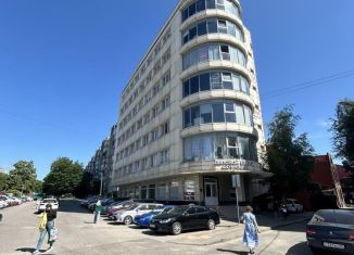 Сдам в аренду офис, 92 м2, Калининград, улица Фрунзе, 28