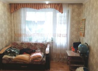 Продается 2-комнатная квартира, 43 м2, Алтайский край, улица Панфиловцев, 31