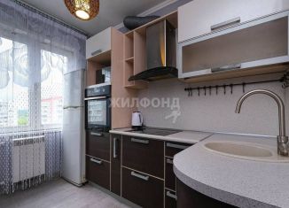 Продается трехкомнатная квартира, 62.8 м2, Новосибирск, улица Саввы Кожевникова, 5