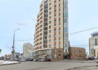 Продаю трехкомнатную квартиру, 145 м2, Екатеринбург, улица Николая Никонова, 4, метро Площадь 1905 года