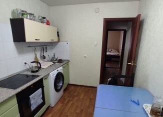 Сдается в аренду 2-комнатная квартира, 50 м2, Тюменская область, улица Серова, 23