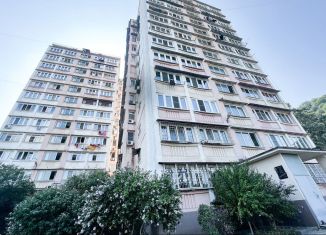 Продается трехкомнатная квартира, 74 м2, Сочи, Крымская улица, 2к1