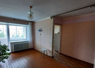 Продаю 3-комнатную квартиру, 60 м2, Красноуральск, улица Каляева, 28