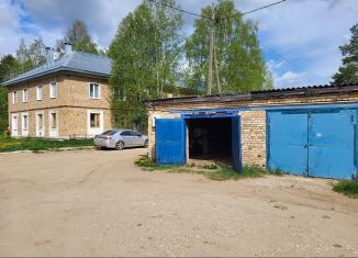 Продаю гараж, 25 м2, посёлок городского типа Водный, улица Ленина, 23