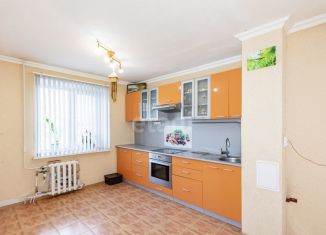 Продаю 3-комнатную квартиру, 68 м2, Среднеуральск, Советская улица, 37А