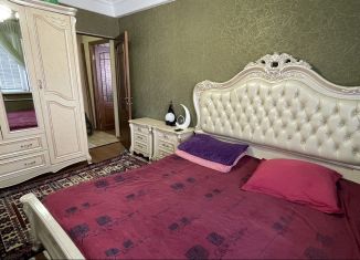 Сдам 2-комнатную квартиру, 60 м2, Дагестан, улица Зои Космодемьянской, 54