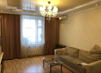 Сдам в аренду трехкомнатную квартиру, 80 м2, Санкт-Петербург, Дачный проспект, метро Автово