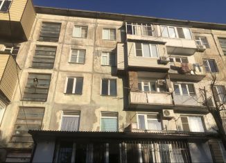 Аренда трехкомнатной квартиры, 64 м2, Дагестан, улица Аскерханова, 6А