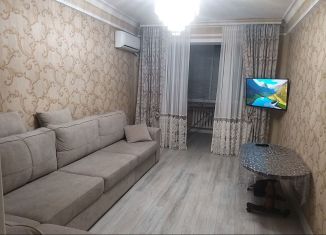 Сдача в аренду двухкомнатной квартиры, 57 м2, Каспийск, улица Ленина