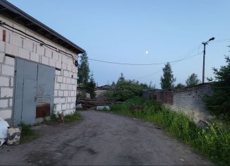 Продается гараж, 30 м2, городской посёлок Рощино, Кольцевая улица, 32