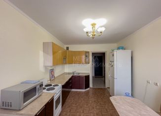Продажа 2-комнатной квартиры, 67 м2, Тюмень, Севастопольская улица, 4
