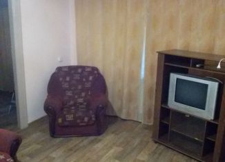 Двухкомнатная квартира в аренду, 40 м2, Новокузнецк, Октябрьский проспект, 52