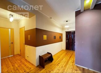 Трехкомнатная квартира на продажу, 84.4 м2, Оренбургская область, улица Джангильдина, 3