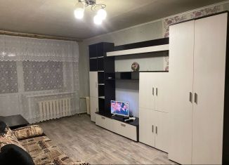 Продажа двухкомнатной квартиры, 45 м2, Мурманск, улица Героев Рыбачьего