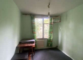 Продаю 3-комнатную квартиру, 41.8 м2, Санкт-Петербург, проспект Ветеранов, 35