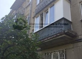 Продажа 3-ком. квартиры, 58 м2, Магнитогорск, проспект Карла Маркса, 100