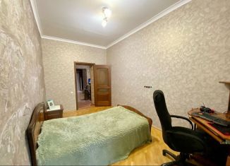 Продам 5-комнатную квартиру, 120 м2, Северная Осетия, улица Маркуса, 28