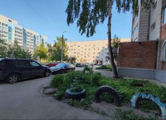 Продажа трехкомнатной квартиры, 61.5 м2, Ульяновск, Ленинградская улица, 32