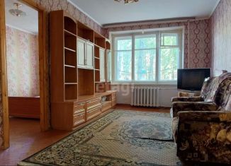 Продается 2-комнатная квартира, 43.7 м2, Псковская область, улица ДОС, 9