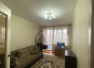 Продается 3-комнатная квартира, 64 м2, Георгиевск, улица Мира, 3