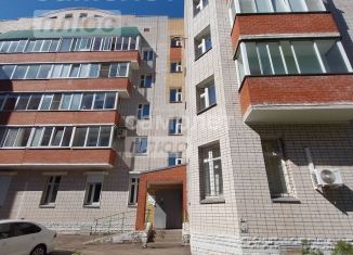 Двухкомнатная квартира на продажу, 68.3 м2, Киров, Советская улица, 86