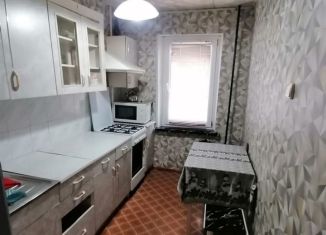 Сдается двухкомнатная квартира, 48 м2, Нижнекамск, проспект Вахитова, 17