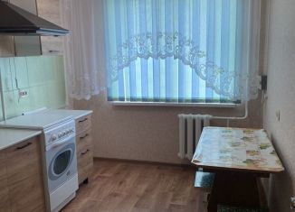 Аренда трехкомнатной квартиры, 66 м2, Волжский, улица Мира, 47А