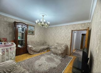 Продается двухкомнатная квартира, 64 м2, город Кизилюрт, улица Гагарина, 82