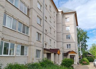 Продажа 2-комнатной квартиры, 49 м2, Кудымкар, улица Плеханова, 15