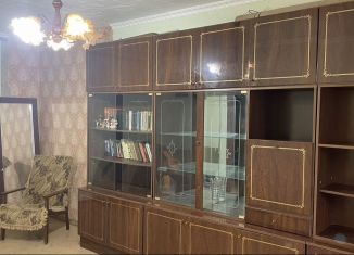 2-комнатная квартира в аренду, 57.3 м2, Луга, проспект Володарского, 34