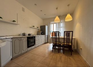 Аренда 2-ком. квартиры, 78 м2, Чебоксары, проспект Максима Горького, 26